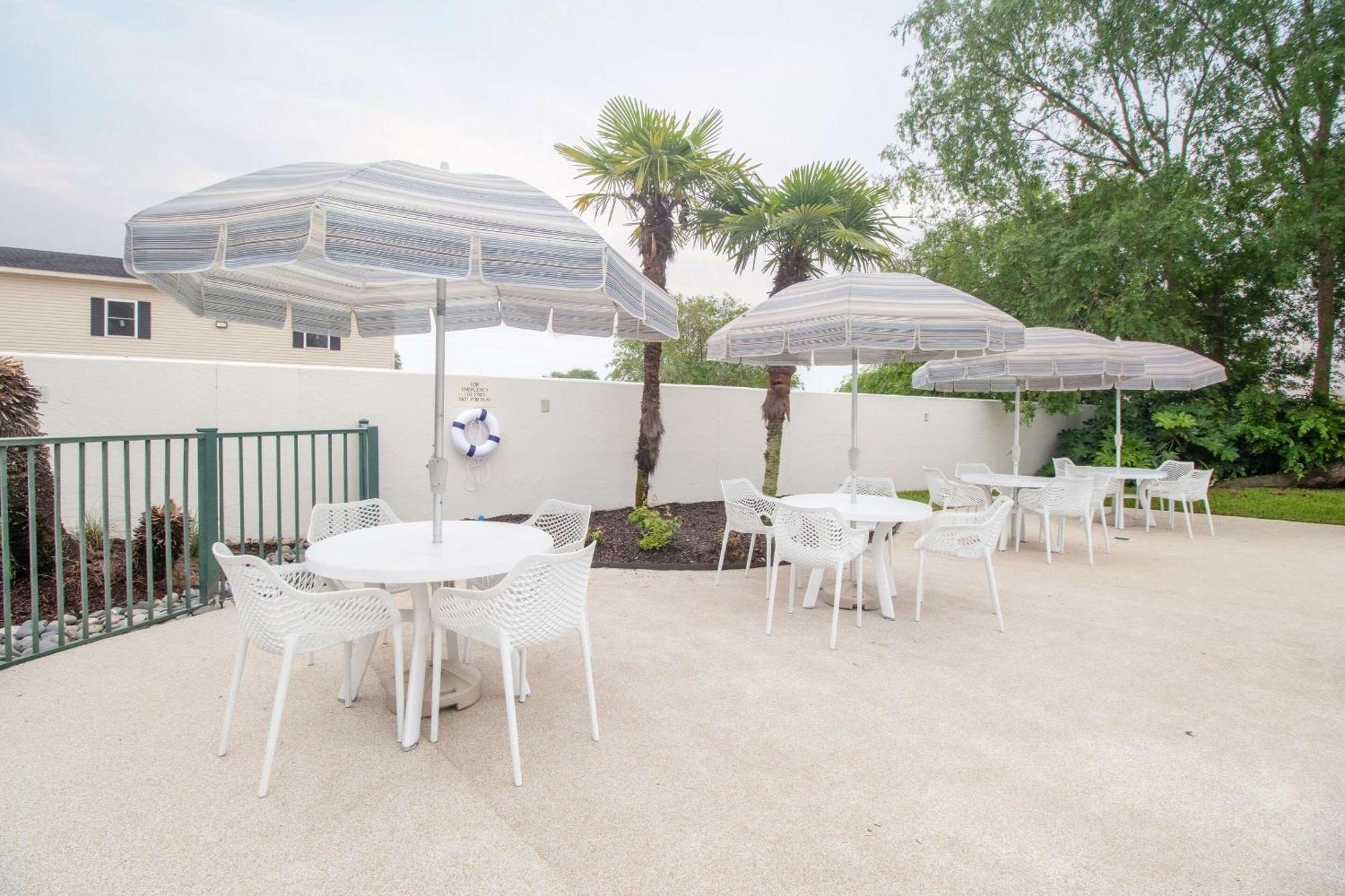 Econo Lodge Inn & Suites Foley-North Gulf Shores Ngoại thất bức ảnh